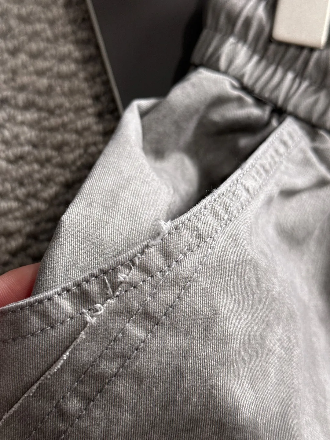 Next day shipment P160 Premium Burberry 2026 Spring/Summer New Arrival elastic band casual shorts, counter-customized fabrics Breathable, high comfort, impeccable details, brand element design concept, reflecting high quality. It feels delicate and soft! It presents a casual cut and the upper body shape is great! Sizes:S-3XL